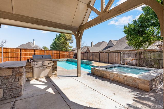 10875 S 94th East Place, Bixby, OK 74133