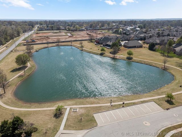 10875 S 94th East Place, Bixby, OK 74133