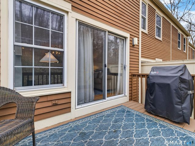 102 Foxbridge Village Road 102, Branford, CT 06405