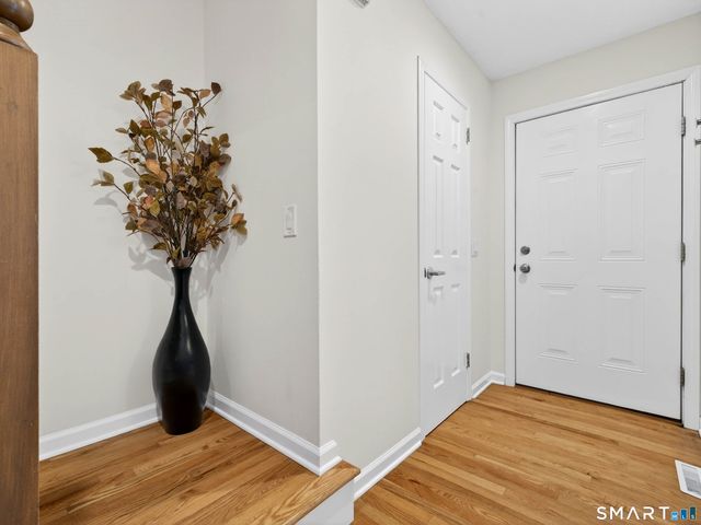 102 Foxbridge Village Road 102, Branford, CT 06405