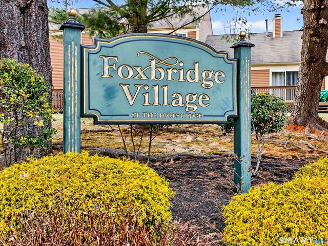 102 Foxbridge Village Road 102, Branford, CT 06405