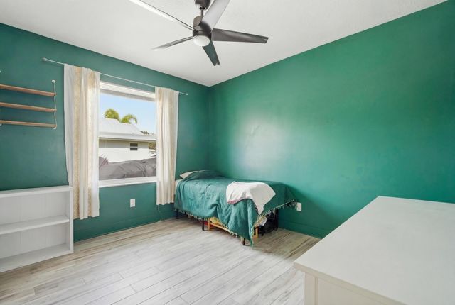 5317 Stately Oaks Street, Fort Pierce, FL 34981