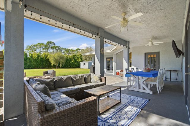 5317 Stately Oaks Street, Fort Pierce, FL 34981