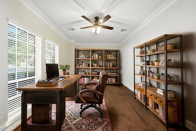 5811 Desert Oak Way, Spring, TX 77379