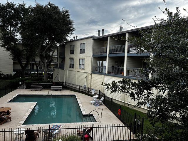 4001 Nasa Parkway 133, El Lago, TX 77586
