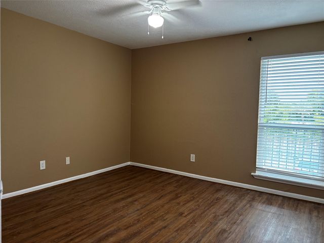 4001 Nasa Parkway 133, El Lago, TX 77586