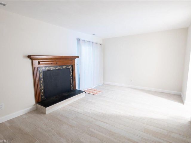 5511 Amhurst CT, Virginia Beach, VA 23462