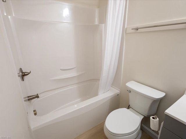 5511 Amhurst CT, Virginia Beach, VA 23462