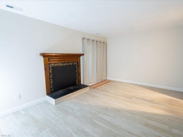 5511 Amhurst CT, Virginia Beach, VA 23462