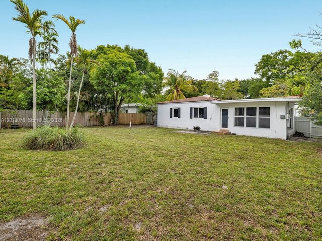 6 NW 106th St, Miami Shores, FL 33150