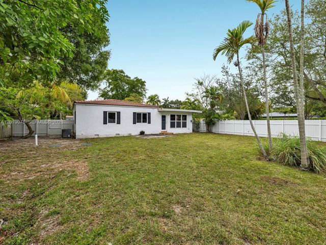 6 NW 106th St, Miami Shores, FL 33150