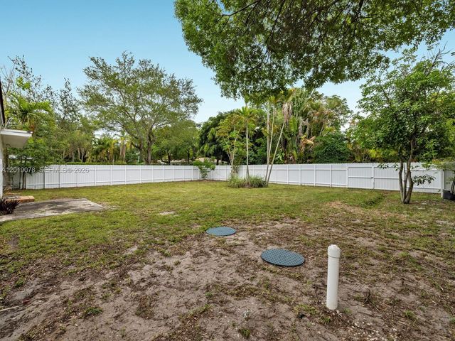 6 NW 106th St, Miami Shores, FL 33150