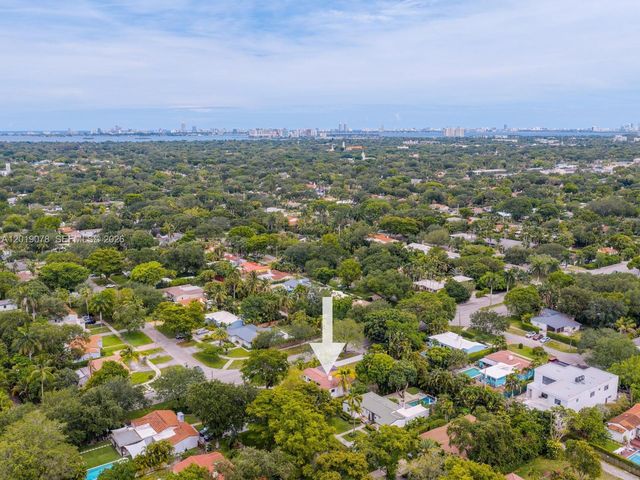 6 NW 106th St, Miami Shores, FL 33150