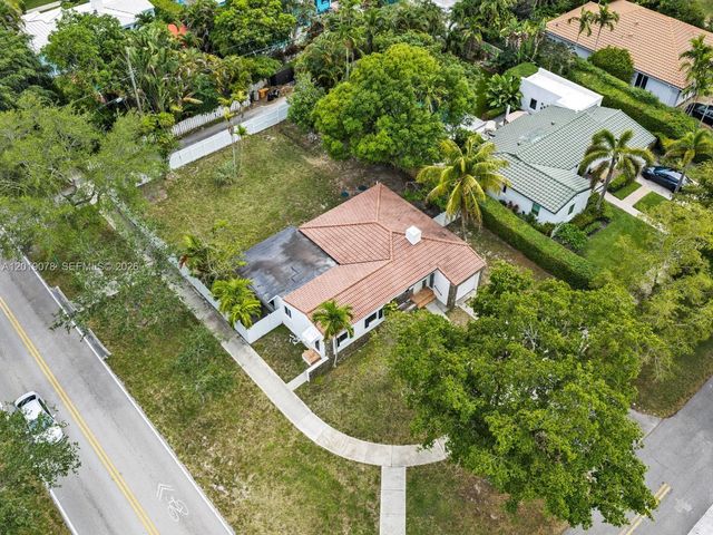 6 NW 106th St, Miami Shores, FL 33150