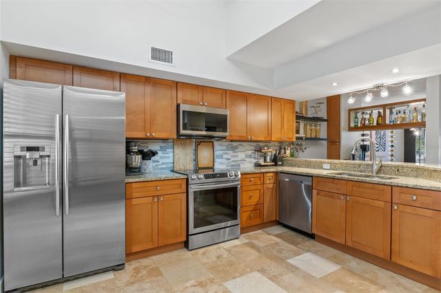 2599 DOLLY BAY DRIVE 302, Palm Harbor, FL 34684