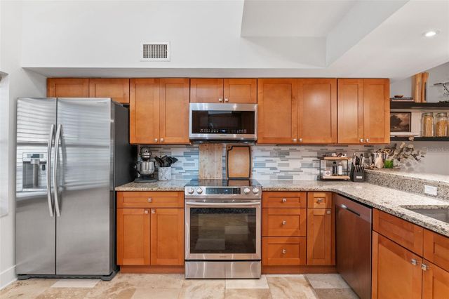 2599 DOLLY BAY DRIVE 302, Palm Harbor, FL 34684