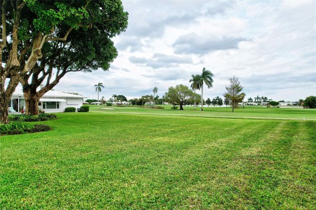 300 SW Golfview Terrace 150, Boynton Beach, FL 33426
