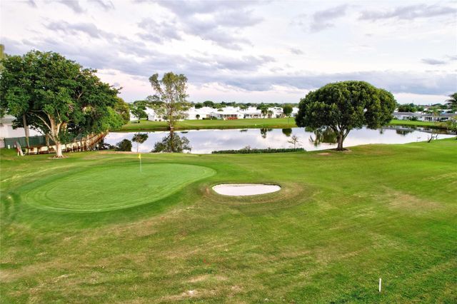 300 SW Golfview Terrace 150, Boynton Beach, FL 33426