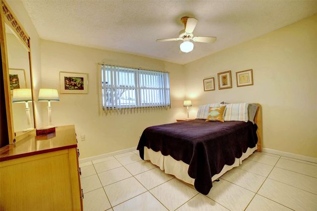 300 SW Golfview Terrace 150, Boynton Beach, FL 33426