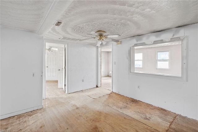 2317 Seaboard RD, Virginia Beach, VA 23456