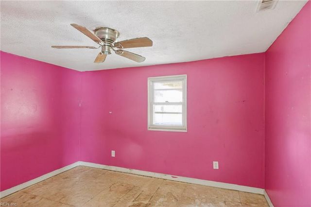 2317 Seaboard RD, Virginia Beach, VA 23456