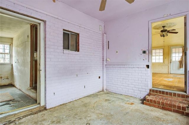 2317 Seaboard RD, Virginia Beach, VA 23456