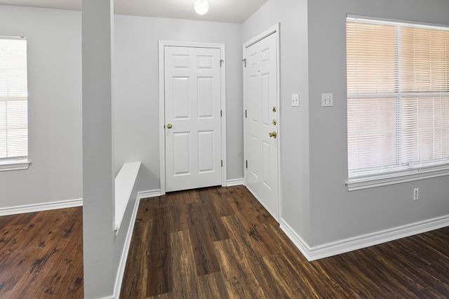 2020 Legacy Lane, College Station, TX 77840