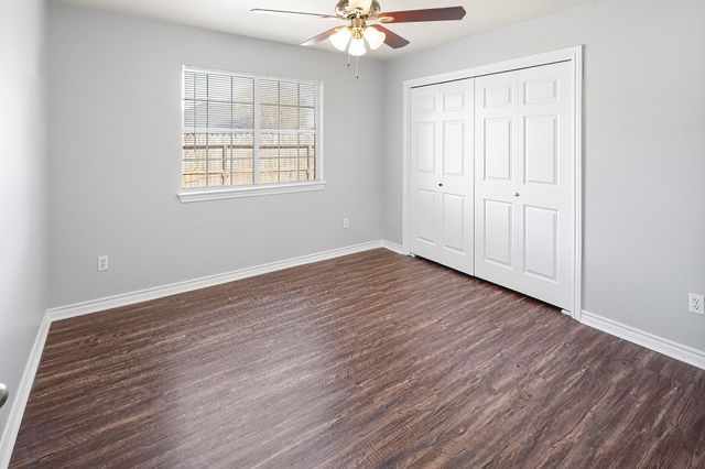 2020 Legacy Lane, College Station, TX 77840