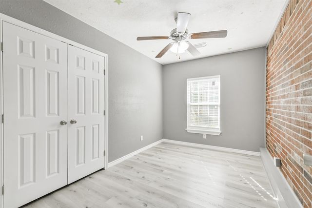 1106 Jefferson Avenue, Cleveland, TX 77327