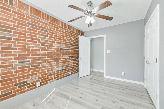 1106 Jefferson Avenue, Cleveland, TX 77327