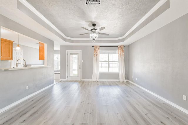 1106 Jefferson Avenue, Cleveland, TX 77327