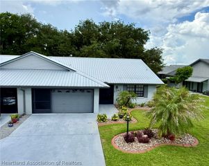 1742 W Orangewood Place, Avon Park, FL 33825