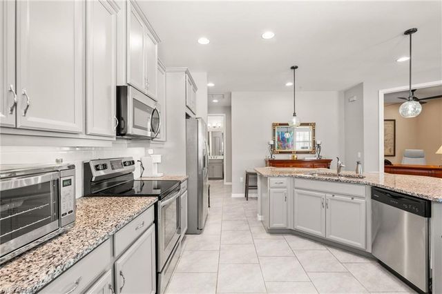 26213 Palace LN 202, Bonita Springs, FL 34135