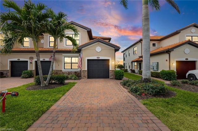 26213 Palace LN 202, Bonita Springs, FL 34135