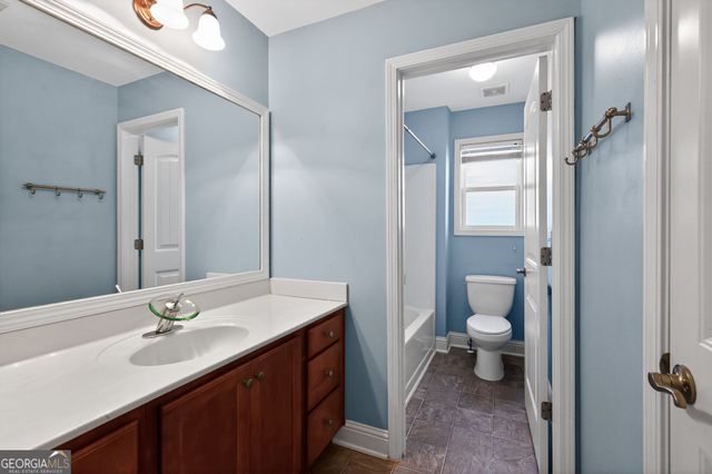 4102 Creekrun Circle, Buford, GA 30519