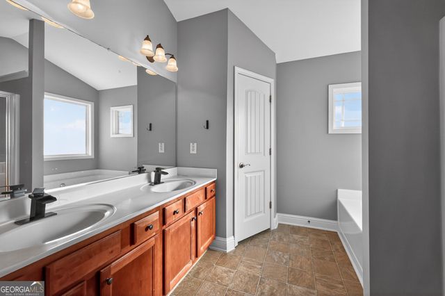 4102 Creekrun Circle, Buford, GA 30519