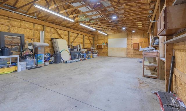 11 Kenec Drive, Middletown, OH 45042