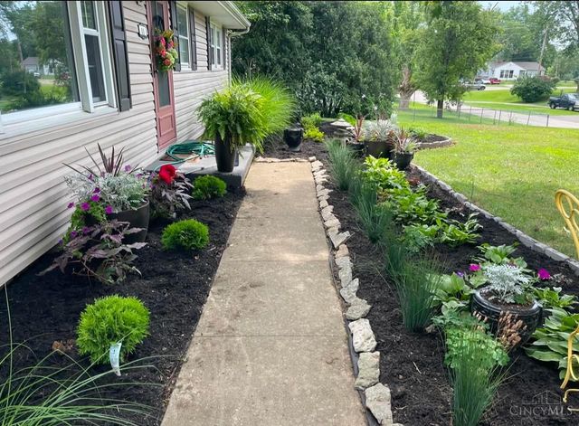 11 Kenec Drive, Middletown, OH 45042