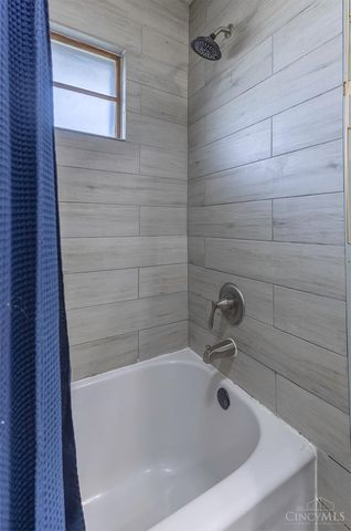 11 Kenec Drive, Middletown, OH 45042