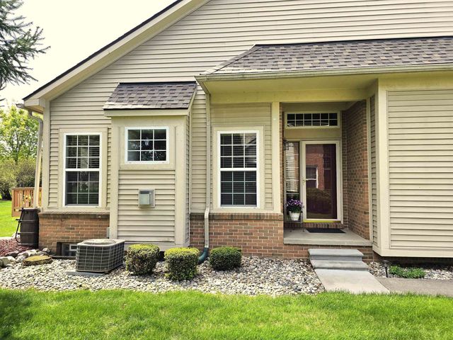 5364 Pine Needle Drive, Grand Blanc Twp, MI 48439