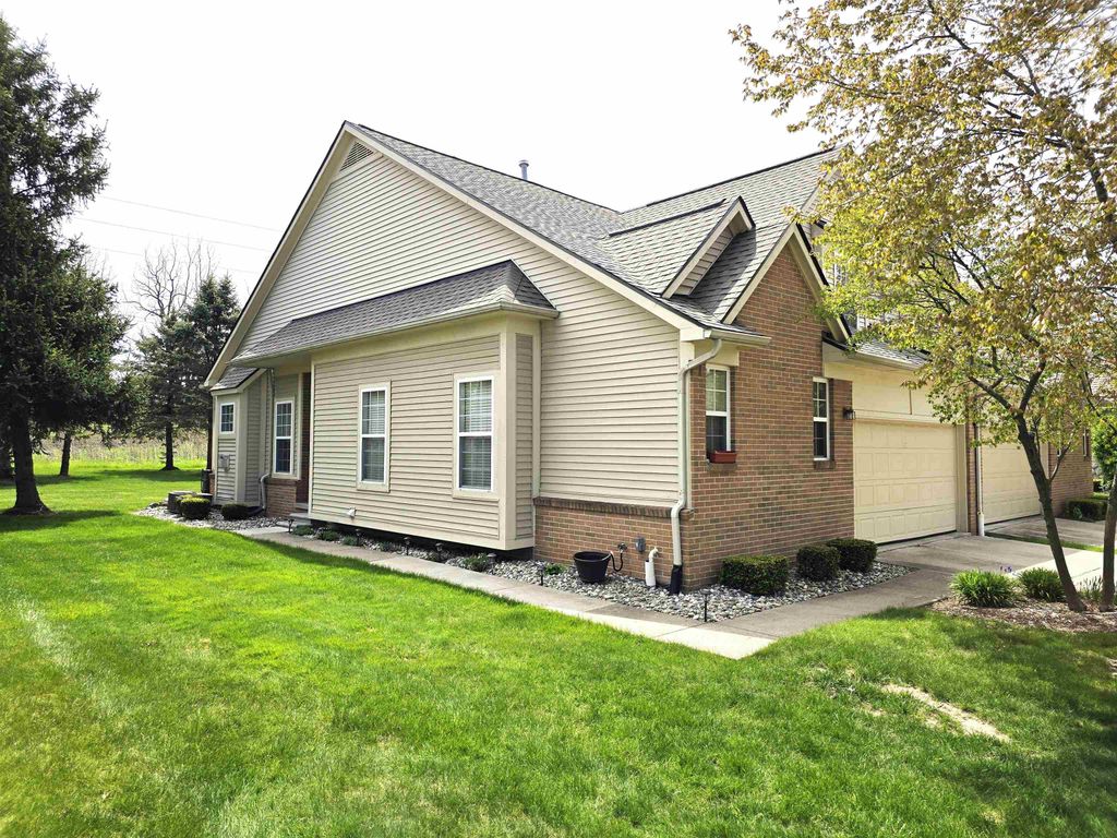 5364 Pine Needle Drive, Grand Blanc Twp, MI 48439