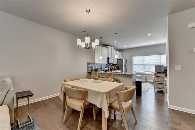 2719 Hedgeway Circle, Kennesaw, GA 30144
