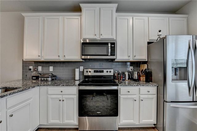 2719 Hedgeway Circle, Kennesaw, GA 30144