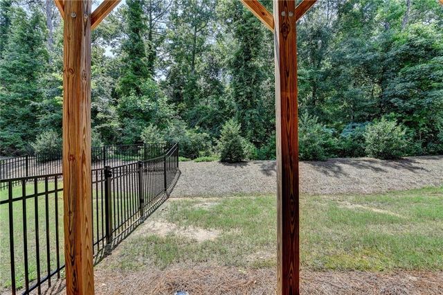 2719 Hedgeway Circle, Kennesaw, GA 30144