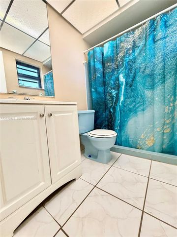 731 NW 84th Ave, Pembroke Pines, FL 33024
