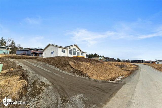 1082 Robert Avenue, Homer, AK 99603
