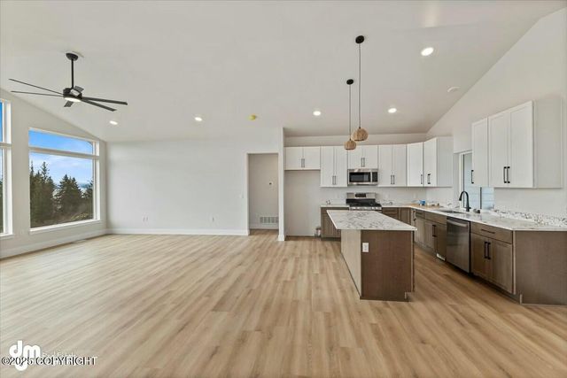 1082 Robert Avenue, Homer, AK 99603