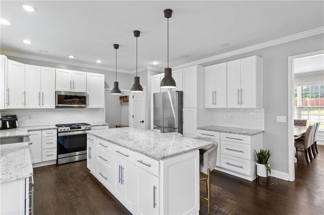 2734 Spindletop Lane NW, Kennesaw, GA 30144
