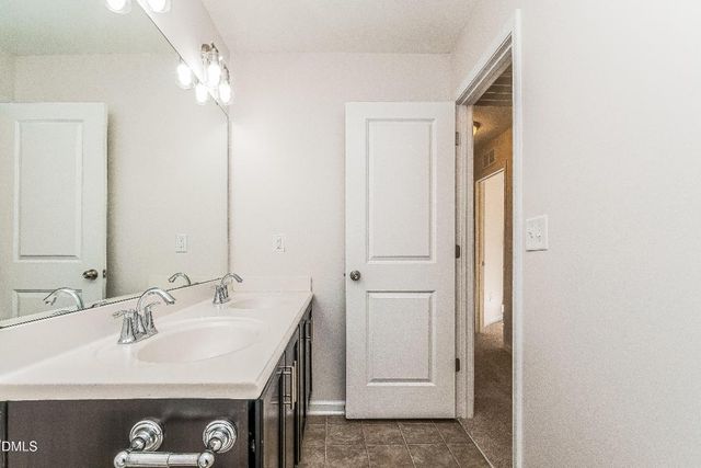 626 Lavenham Lane, Fuquay Varina, NC 27526