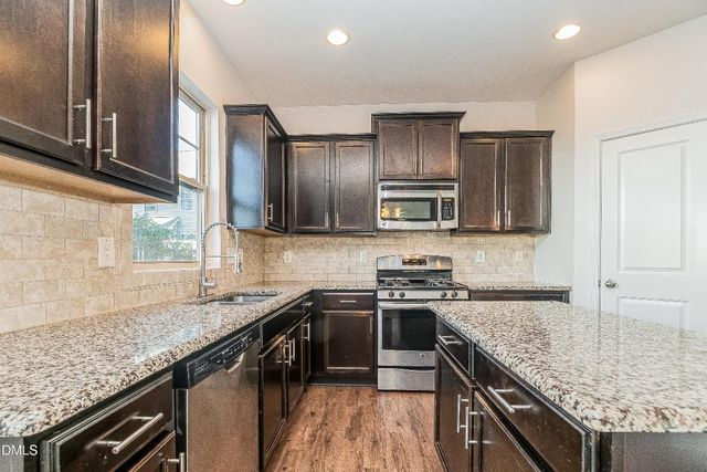 626 Lavenham Lane, Fuquay Varina, NC 27526